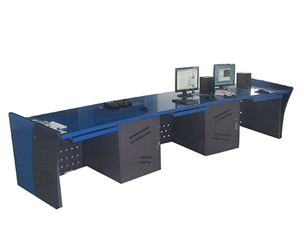 <b>監控操作臺</b>